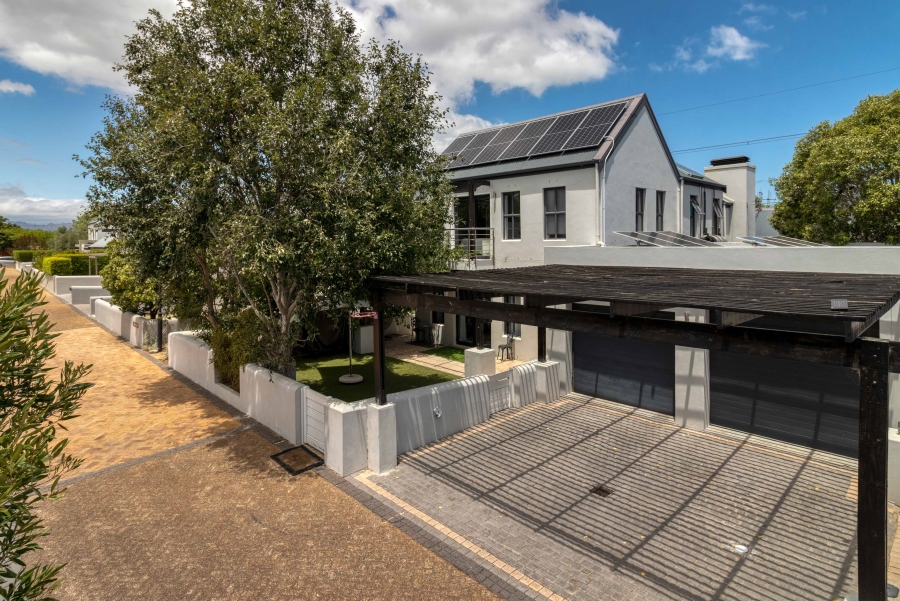 4 Bedroom Property for Sale in Schonenberg Western Cape